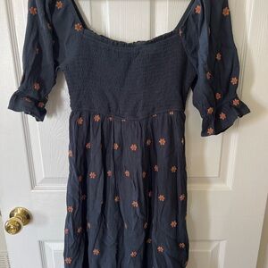 🌸 West + Main Navy Floral Smocked Dress – Size M/L